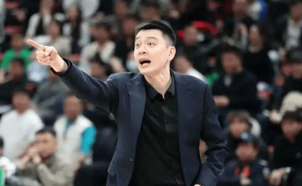 银河娱乐城官方网站-杨鸣下课，辽宁队加速重建，还有这三个问题需要解决